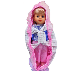 دمية جميلة مع حقيبة